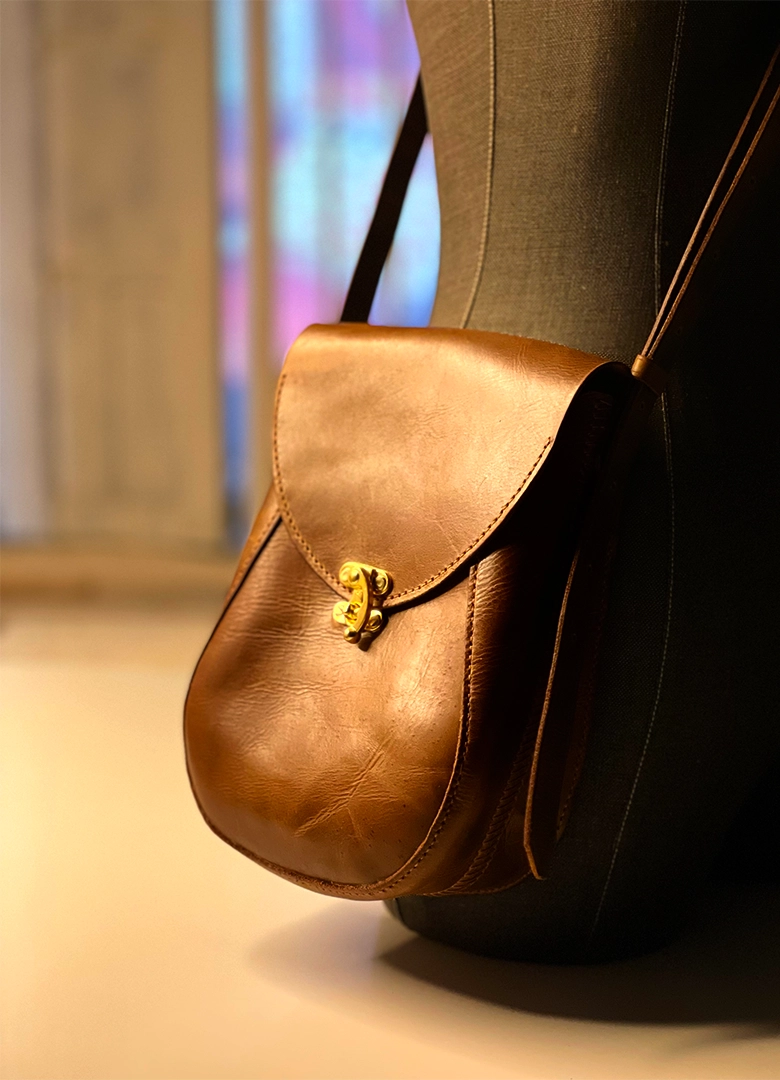 Ladies Cross boady bag Leather